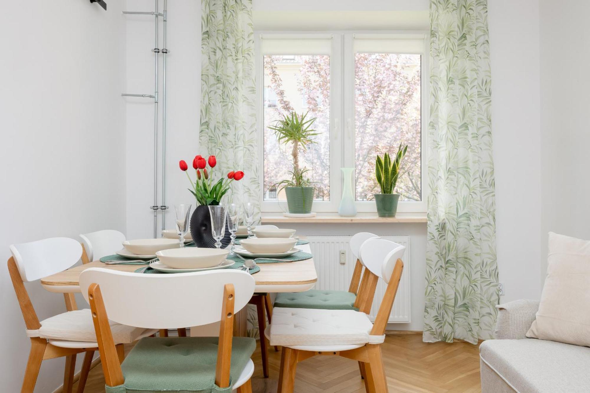 Spacious For 6 People Near The Old Town By Renters Leilighet