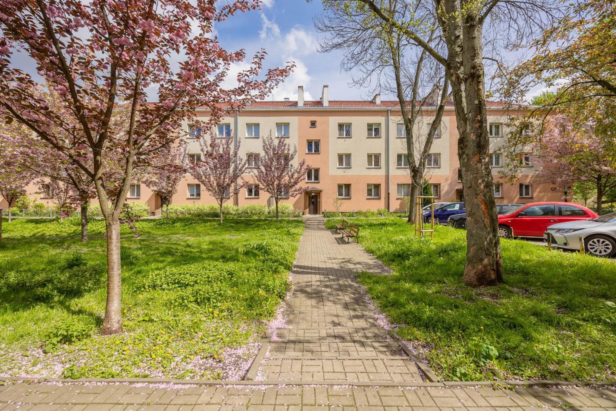 Leilighet Spacious For 6 People Near The Old Town By Renters